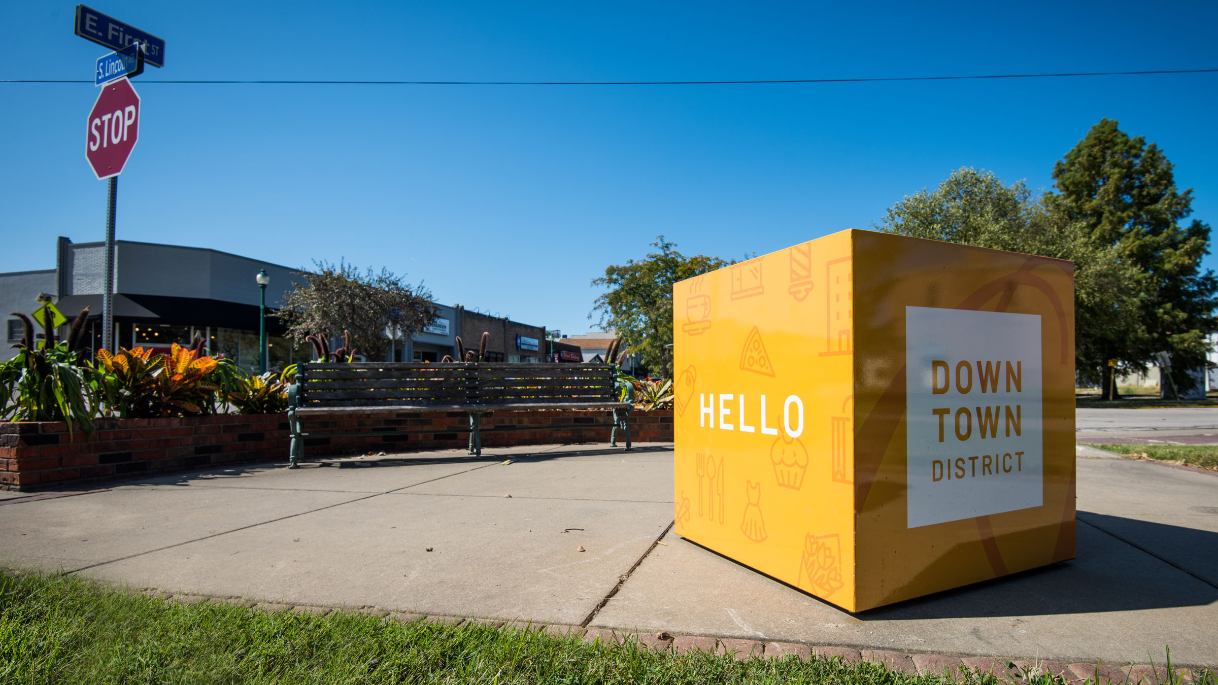 Large yellow metal cube in O'Fallon Illinois