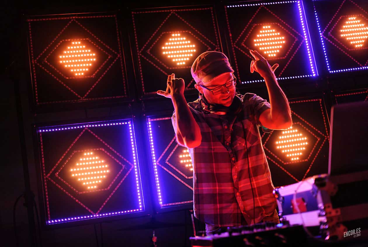 Atomicdust-designer-photographer-jason-stoff-wins-best-in-st-louis